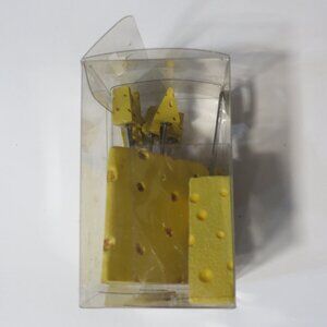 Source Unknown Yellow Cheese Style Cheese Picks Set for Appetizers